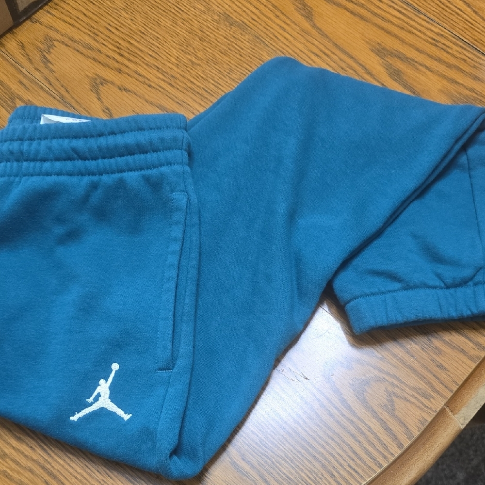 Nike JORDAN Kids Teal Joggers with Iconic Logo